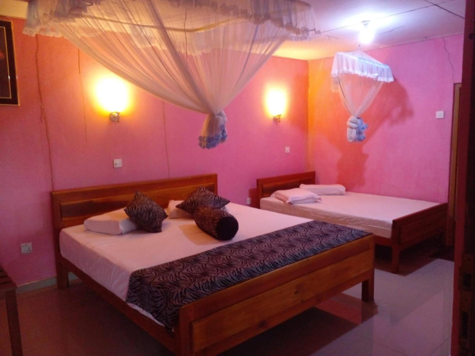 Omi Relax Inn Ella Zewnętrze zdjęcie