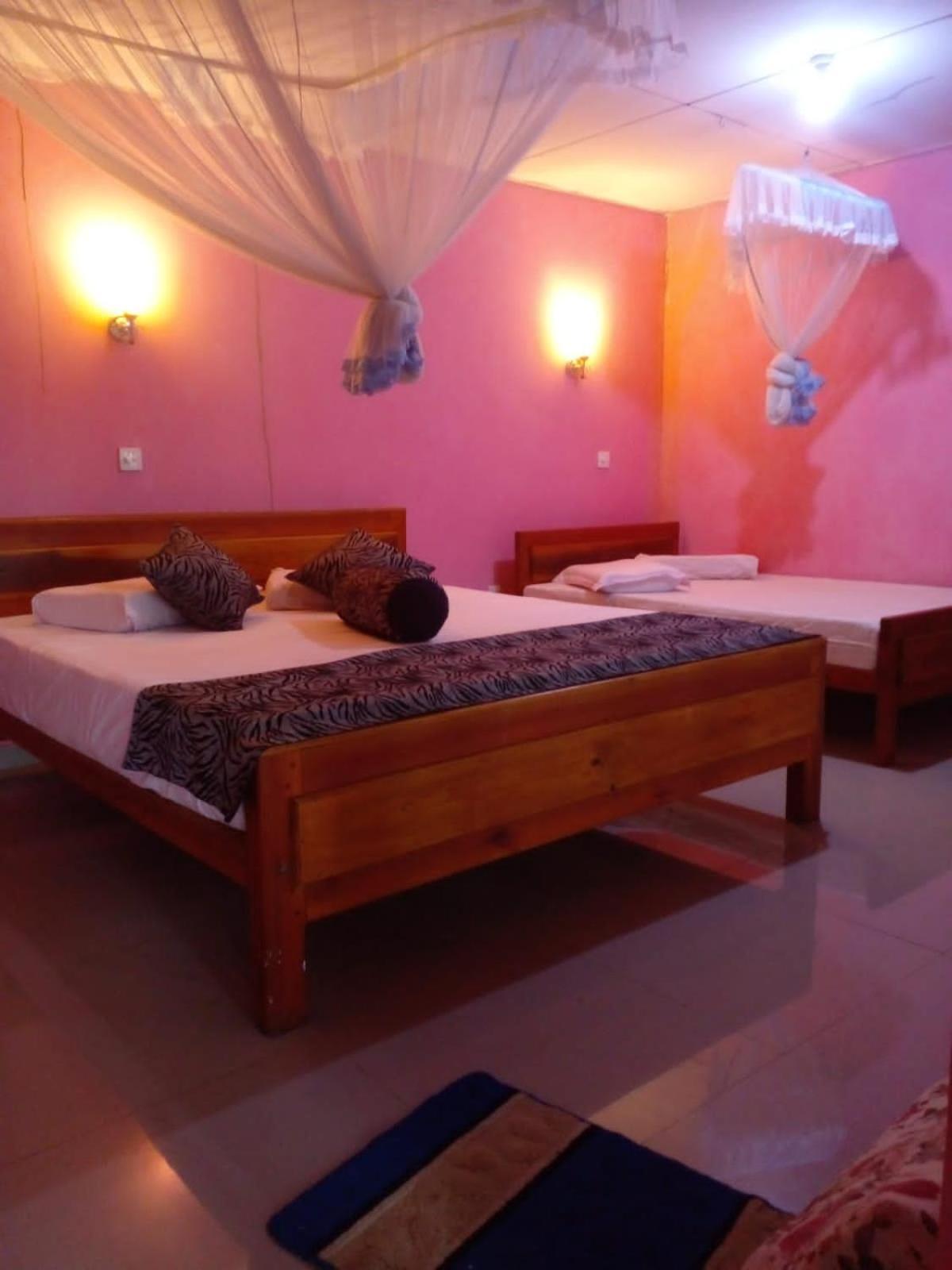 Omi Relax Inn Ella Zewnętrze zdjęcie
