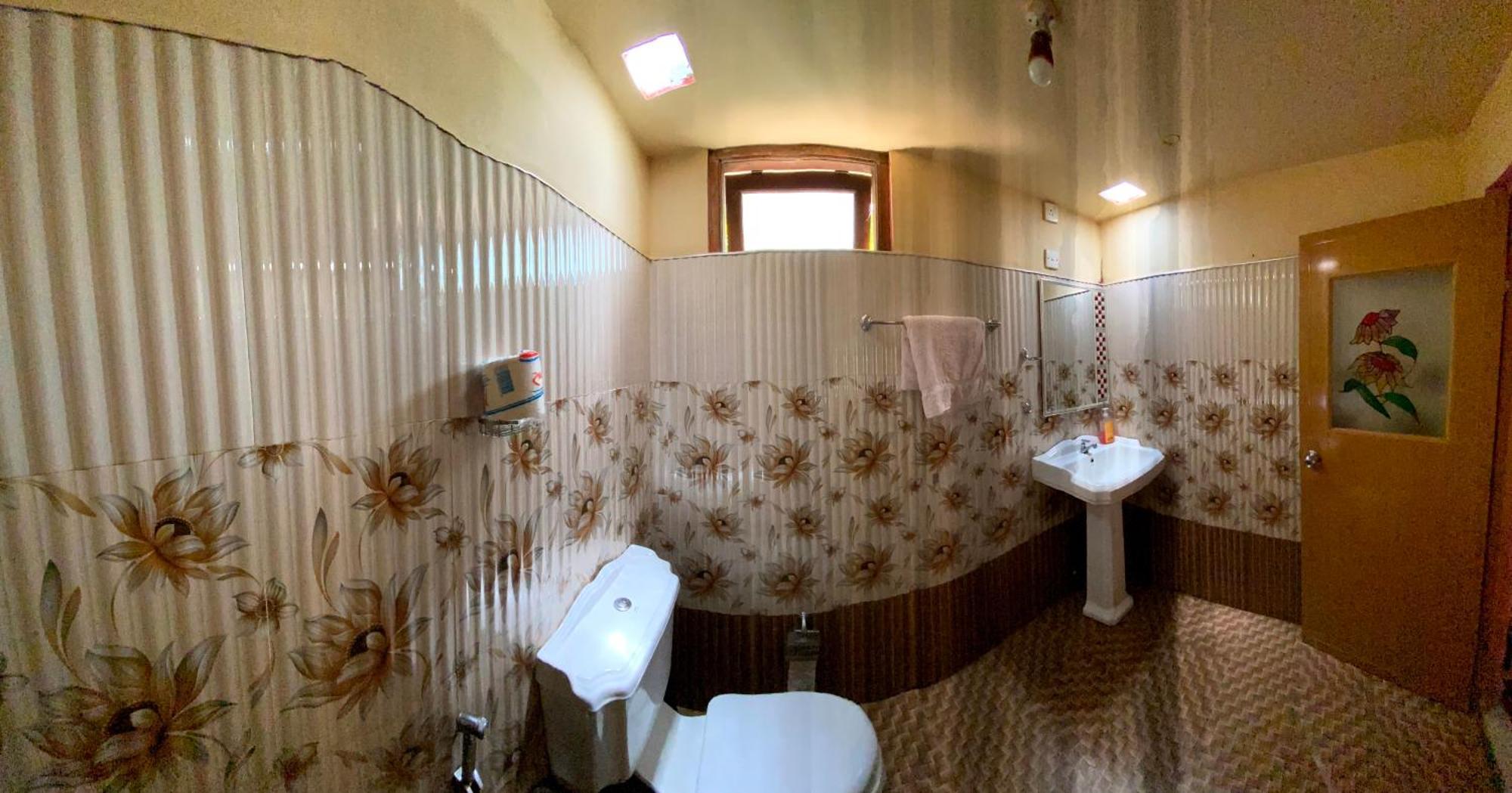 Omi Relax Inn Ella Zewnętrze zdjęcie